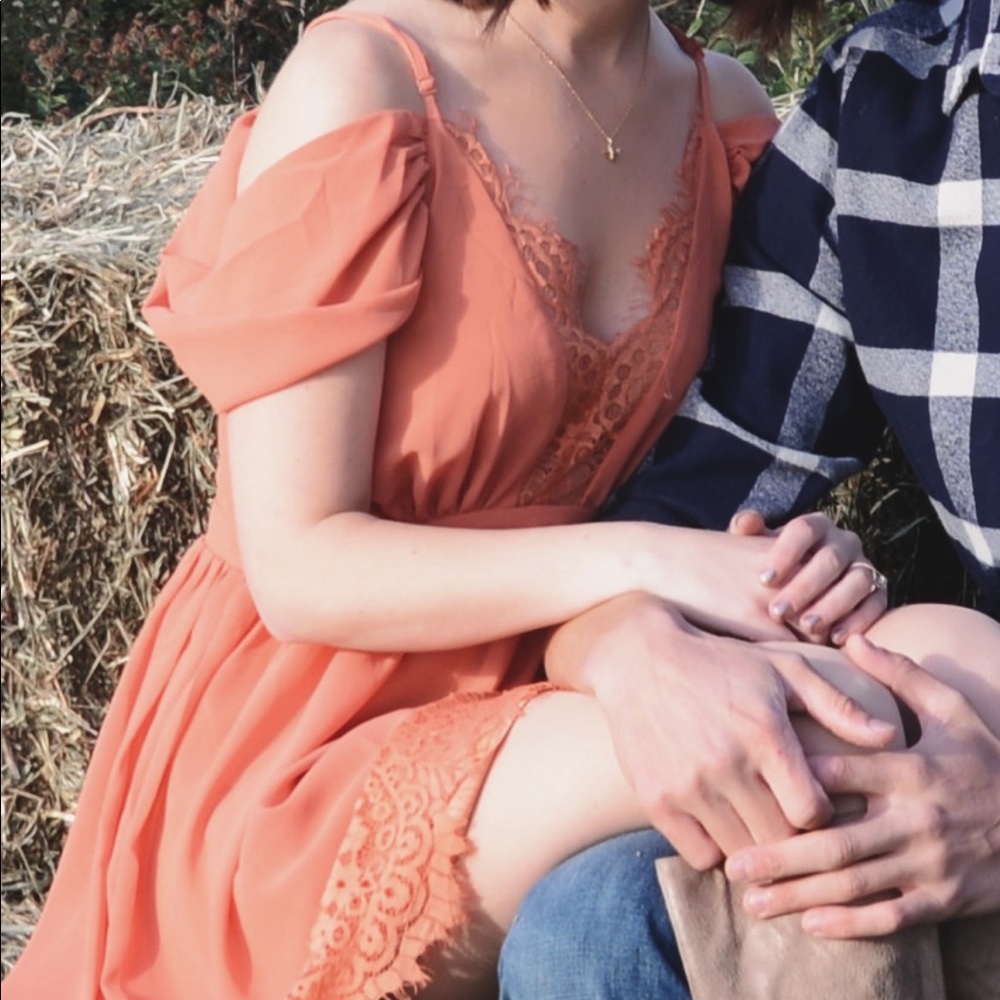 Dress - Picture 5 of 7